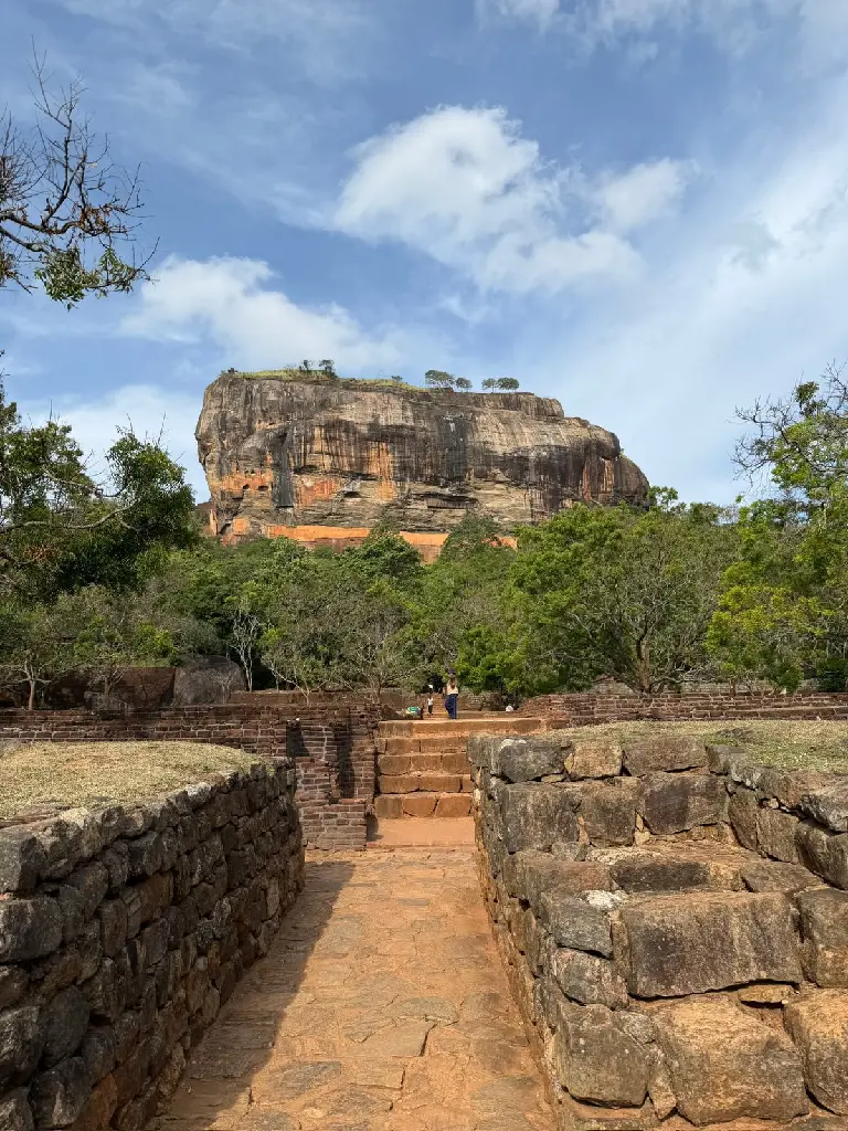 sigirya-sri-lanka.webp